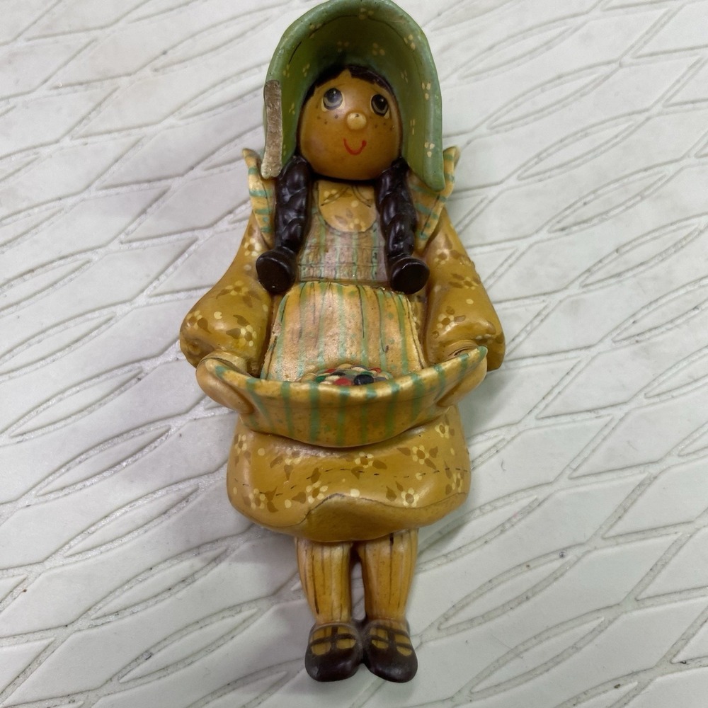 1983 ORIGINAL Christina Mae Risley Resin Figurine‎ Ornament Country Gallery 3.5"